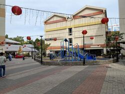 Tampines Heart (D18), Shop House #523192131